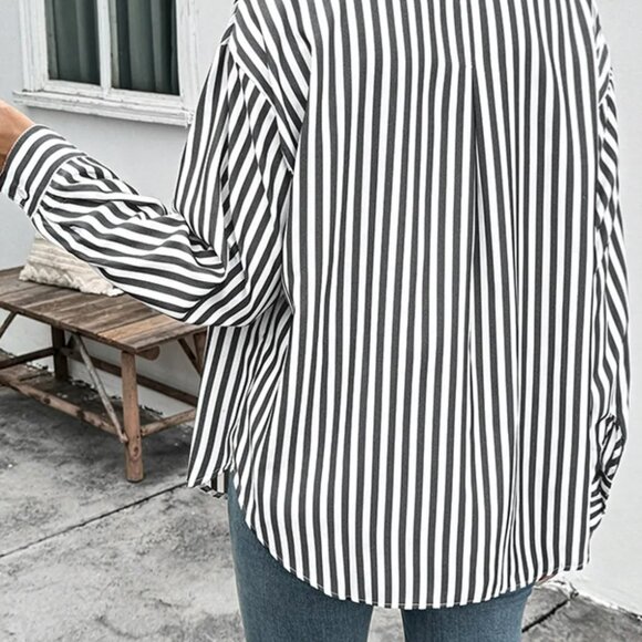 ✨NWT Boutique Striped Oversized Button-Up Shirt - Picture 6 of 11
